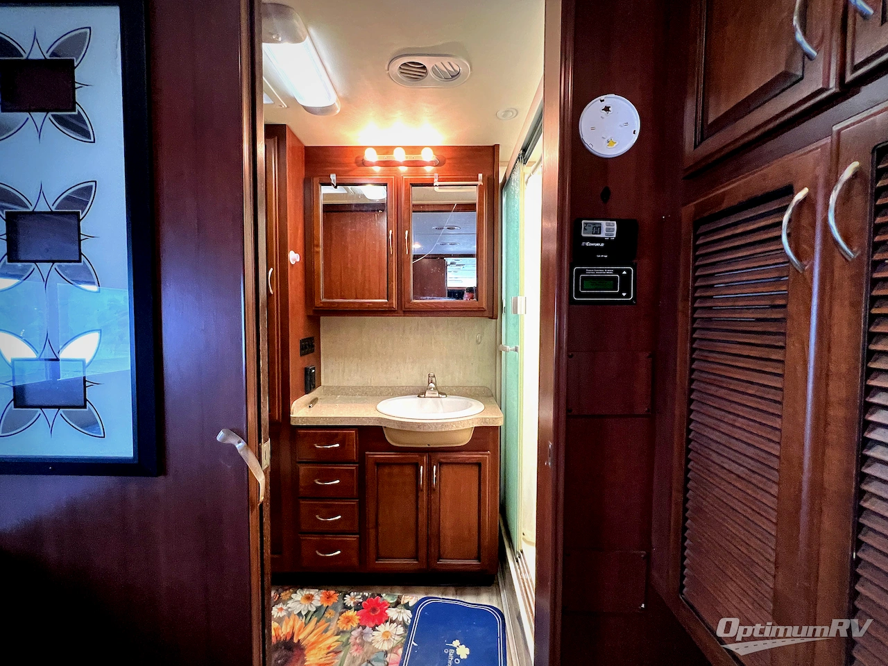 2012 Fleetwood Bounder 35K Photo 15