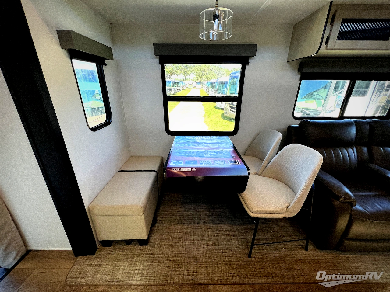 2026 Palomino Puma Destination 421LFT Photo 8