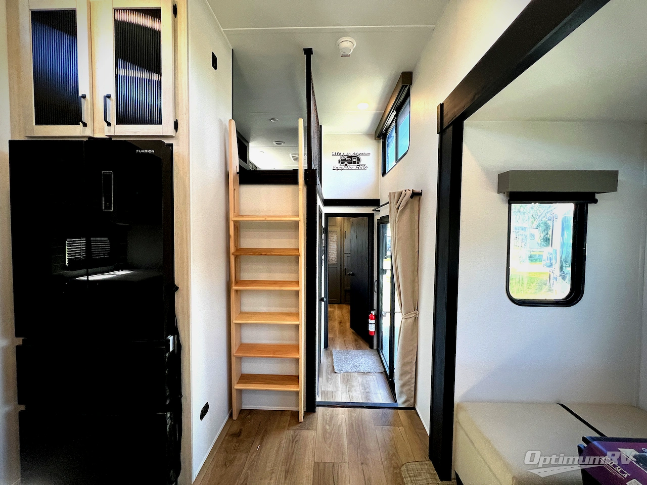 2026 Palomino Puma Destination 421LFT Photo 14