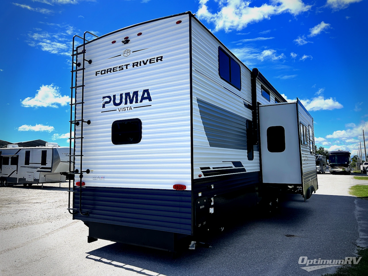 2026 Palomino Puma Destination 421LFT Photo 3