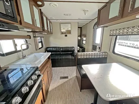 2019 Prime Time Avenger 26BH RV Photo 3