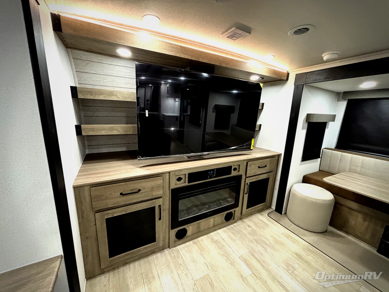 2026 Forest River Puma Tracks 3300FLBS Photo 8