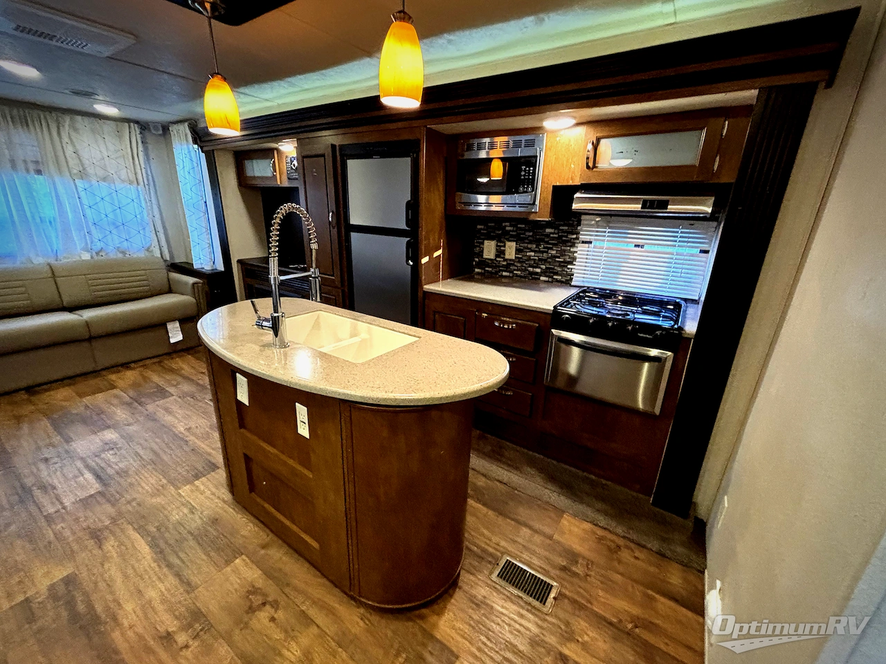 2017 Forest River Wildwood 27REI Photo 10