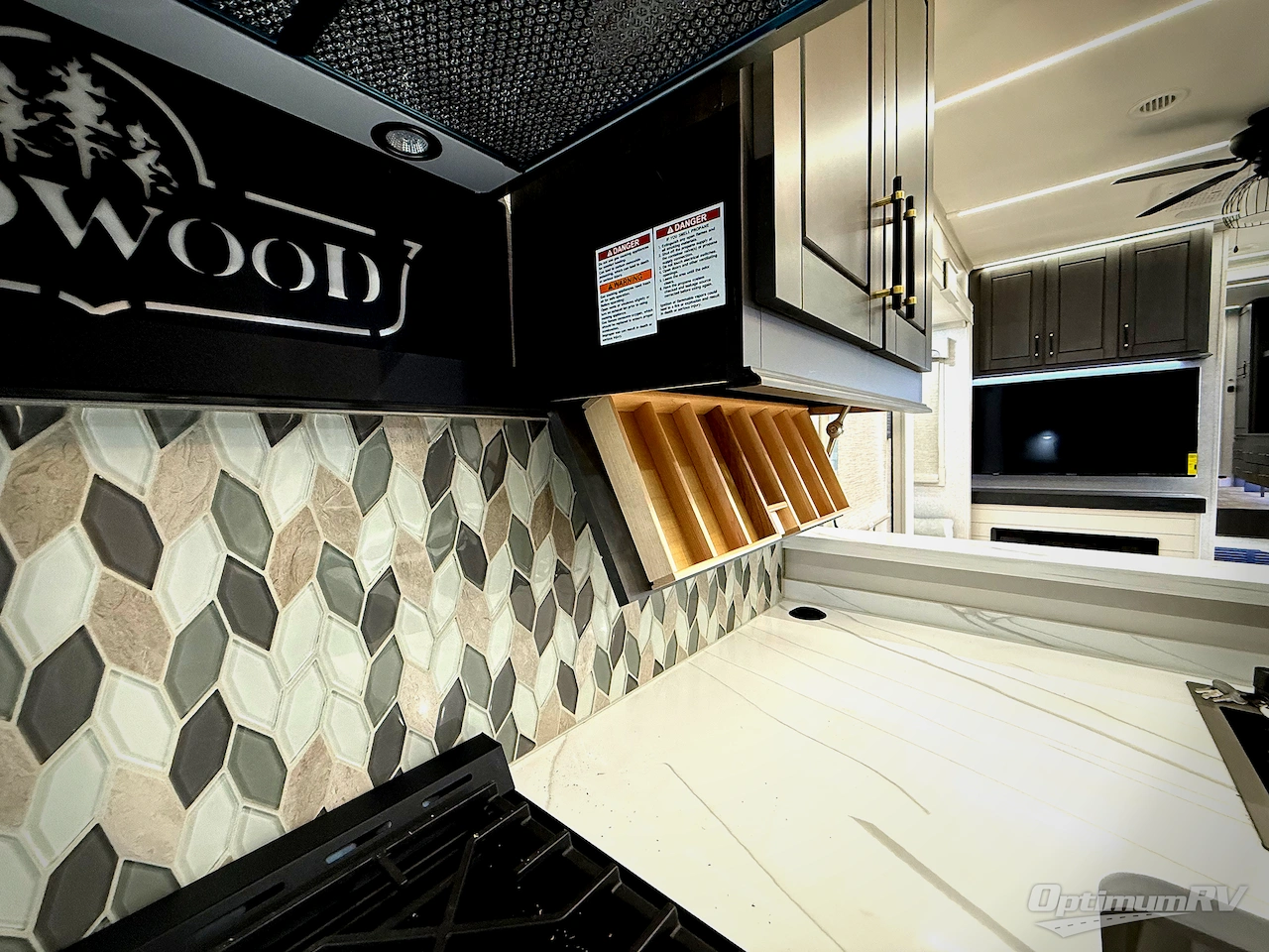 2025 Redwood Redwood 401LK Photo 14