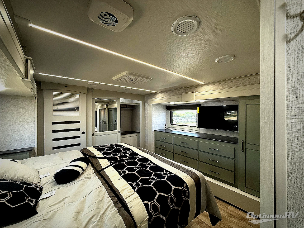 2025 Redwood Redwood 412GK Photo 19