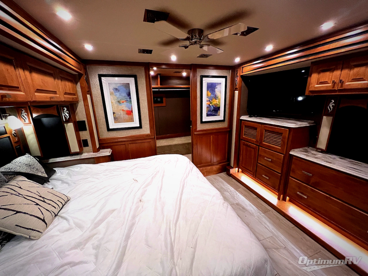 2019 Tiffin Phaeton 40 AH Photo 17