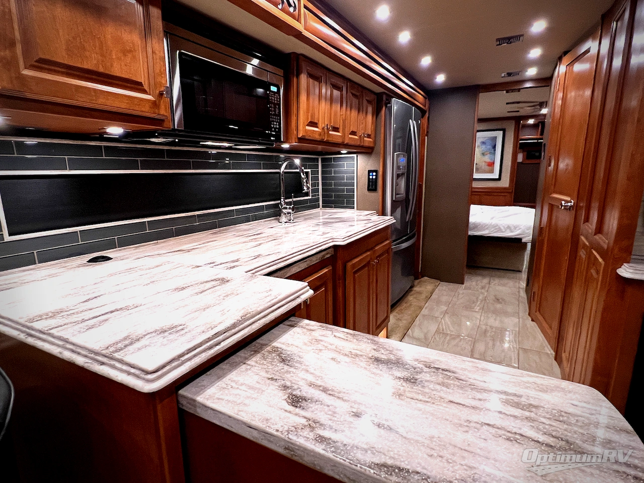 2019 Tiffin Phaeton 40 AH Photo 10