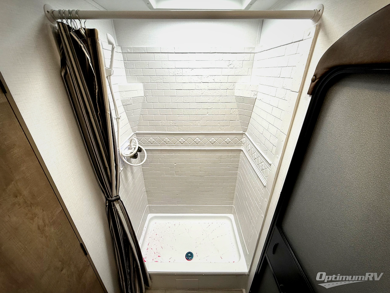 2026 Keystone Springdale Villa 380DB Photo 16