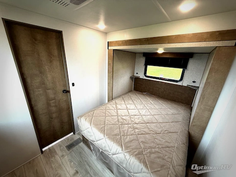 2026 Keystone Springdale Villa 381BH RV Photo 4