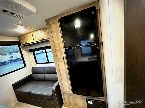 2026 Keystone Springdale Classic 200RLC RV Photo 3