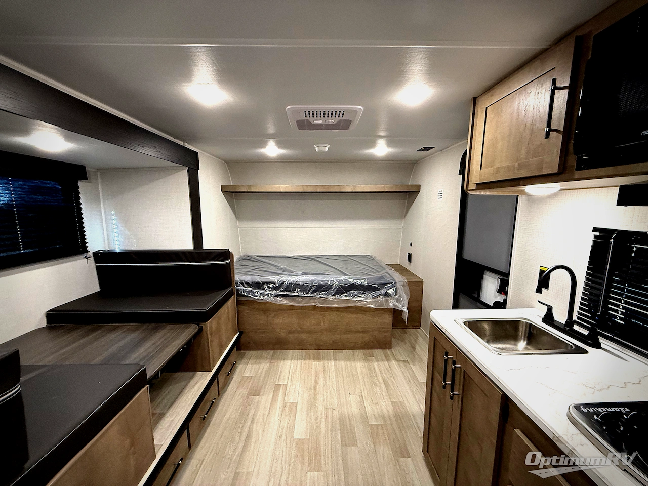 2026 Keystone Springdale Mini 1760BH Photo 5