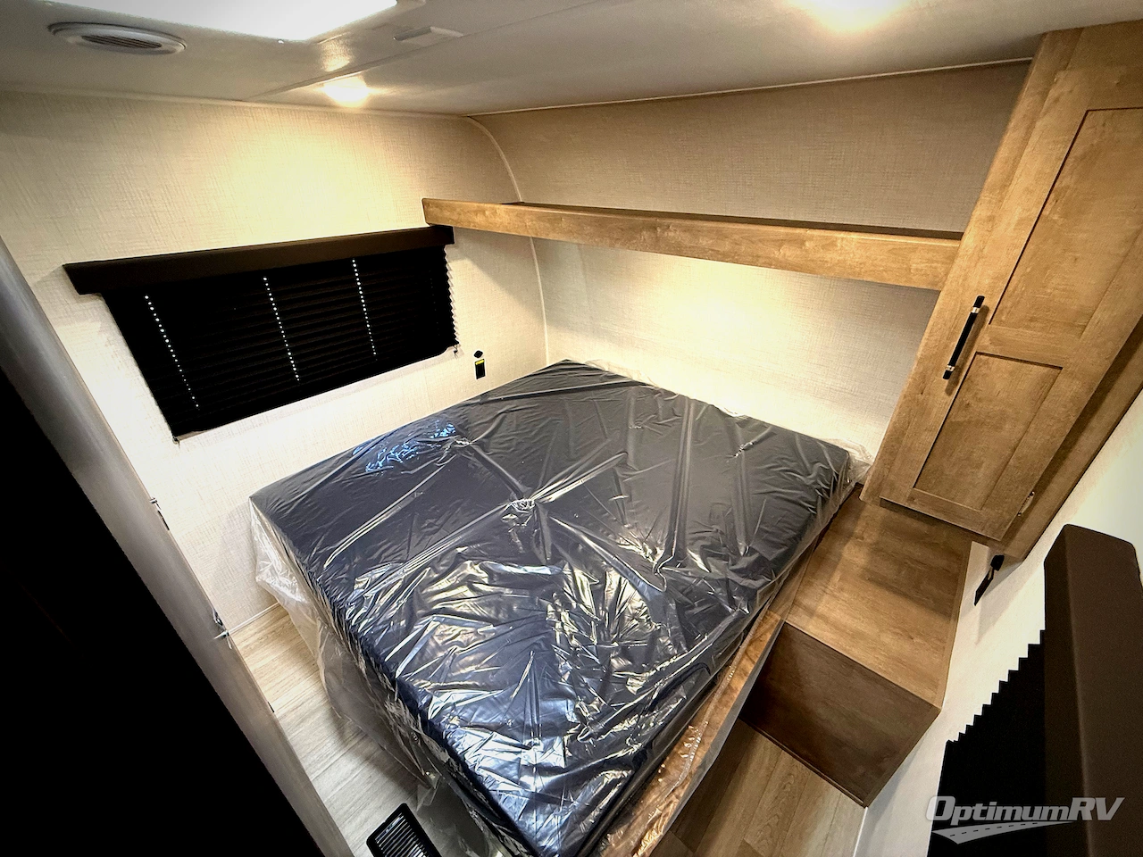 2026 Keystone Springdale Classic 261BHC Photo 6