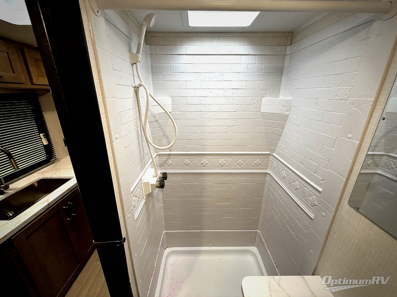 2026 Keystone Springdale Classic 200RLC Photo 9