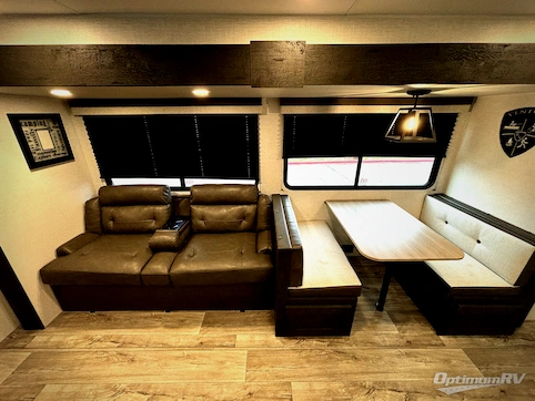 2026 Venture Sienna SA281VQB RV Photo 2