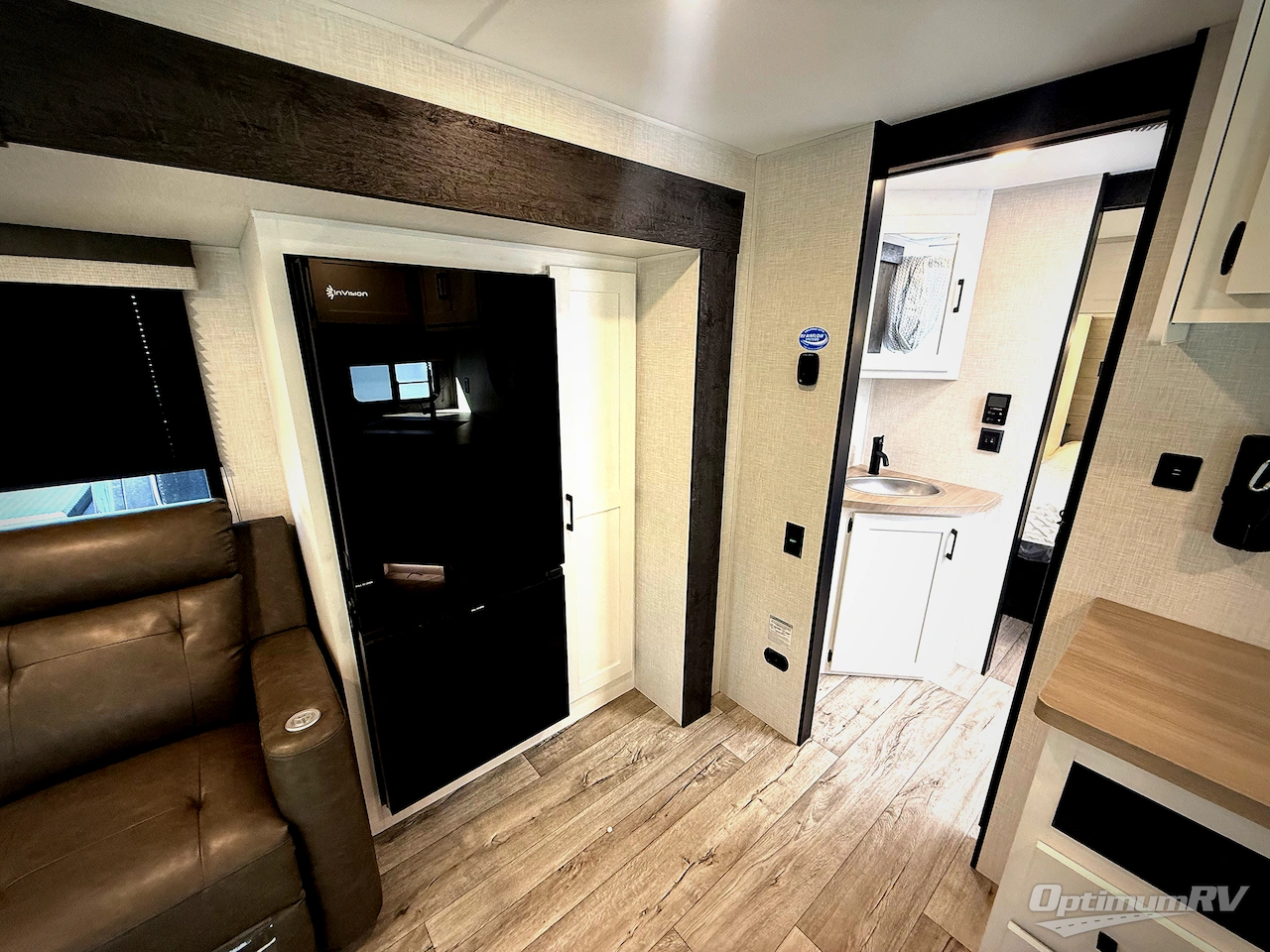 2026 Venture Sienna SA241VRD Photo 15