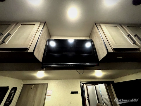 2020 Keystone Raptor 356 RV Photo 4