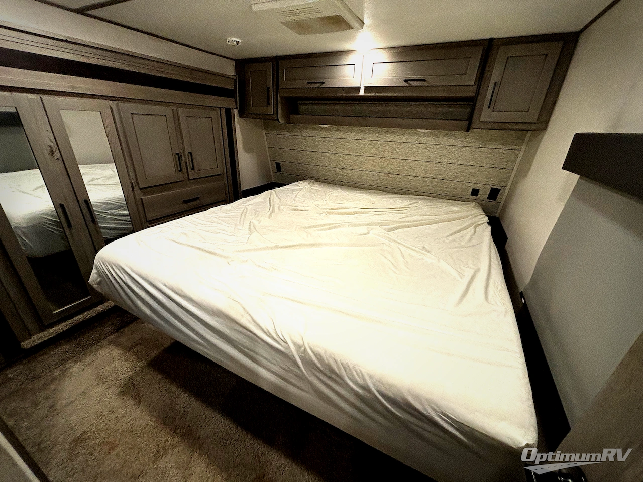 2020 Keystone Raptor 356 Photo 8