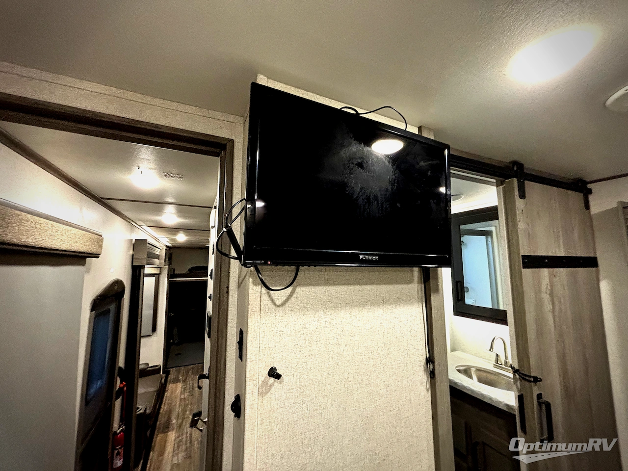 2020 Keystone Raptor 356 Photo 10