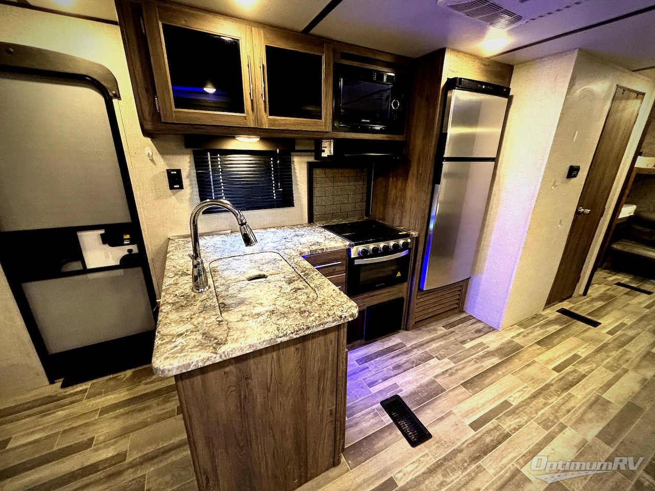 2022 CrossRoads Zinger ZR290KB Photo 9