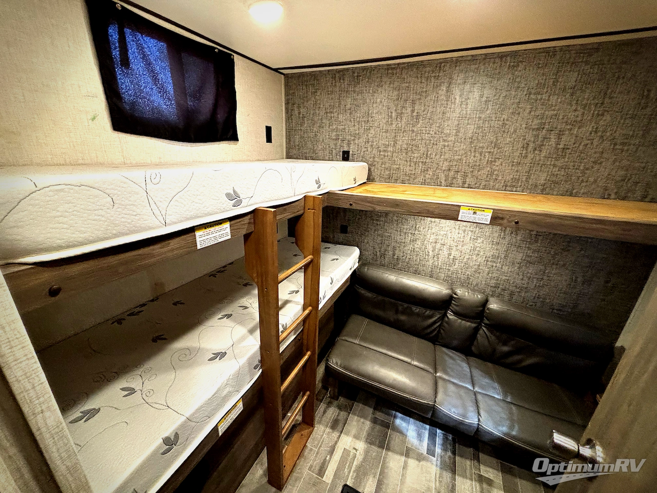 2022 CrossRoads Zinger ZR290KB Photo 14