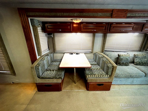 2004 Fleetwood Southwind 37C RV Photo 3