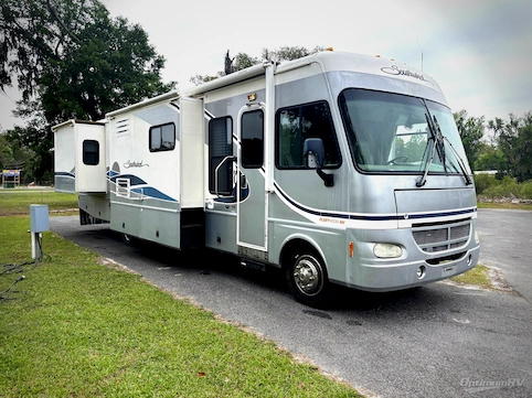 Used 2004 Fleetwood Southwind 37C Featured Photo