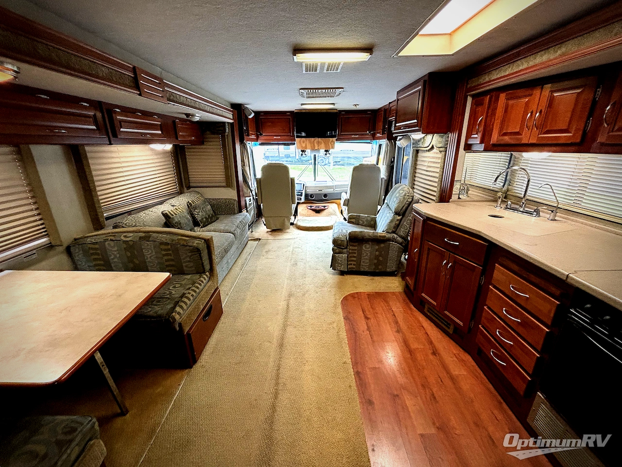 2004 Fleetwood Southwind 37C Photo 4