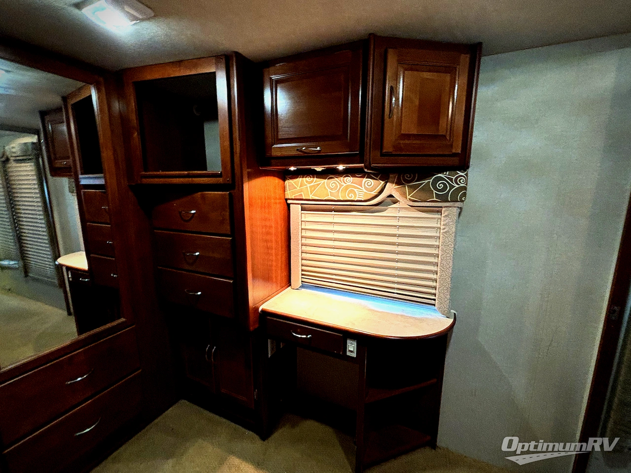 2004 Fleetwood Southwind 37C Photo 22