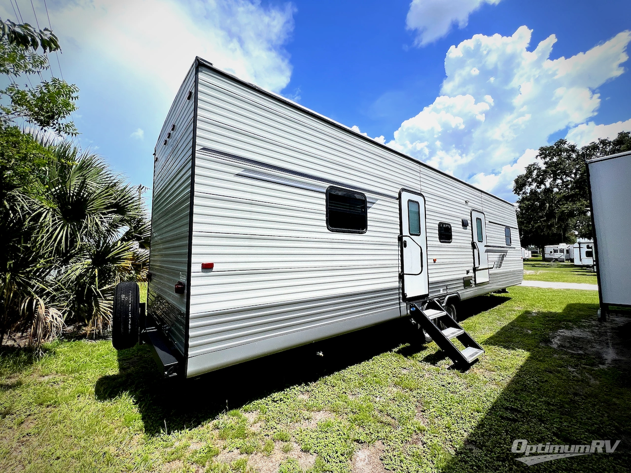 2025 HL Enterprise Hy-Line HY38 Photo 3