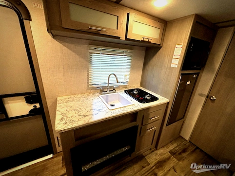 2023 Dutchmen Coleman 17B RV Photo 3