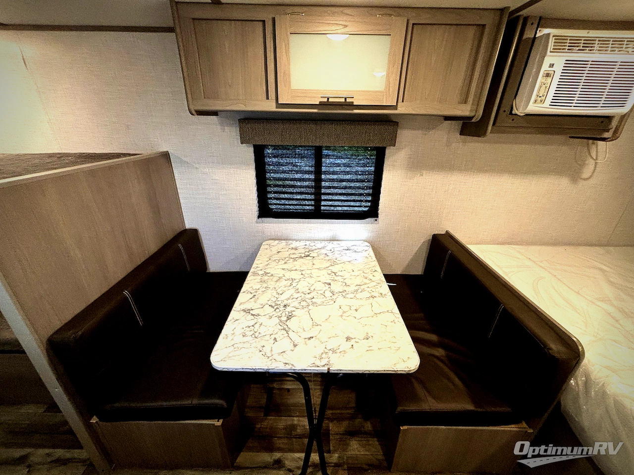 2023 Dutchmen Coleman 17B Photo 10