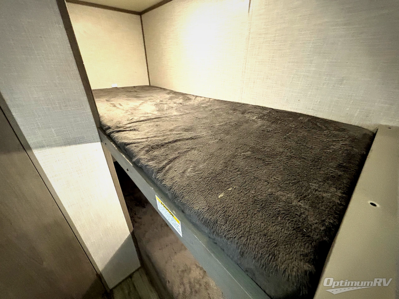 2023 Dutchmen Coleman 17B Photo 12