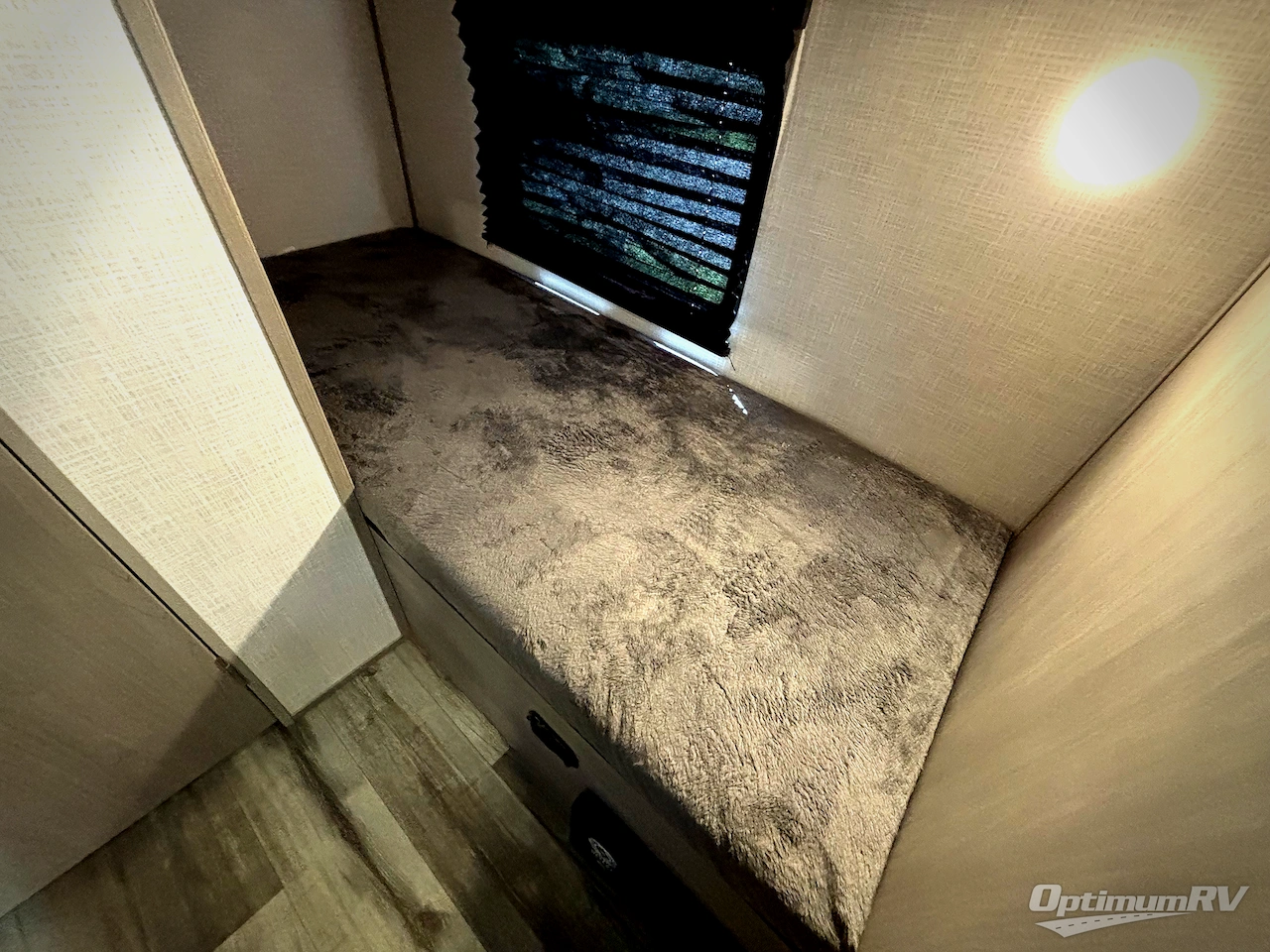 2023 Dutchmen Coleman 17B Photo 13