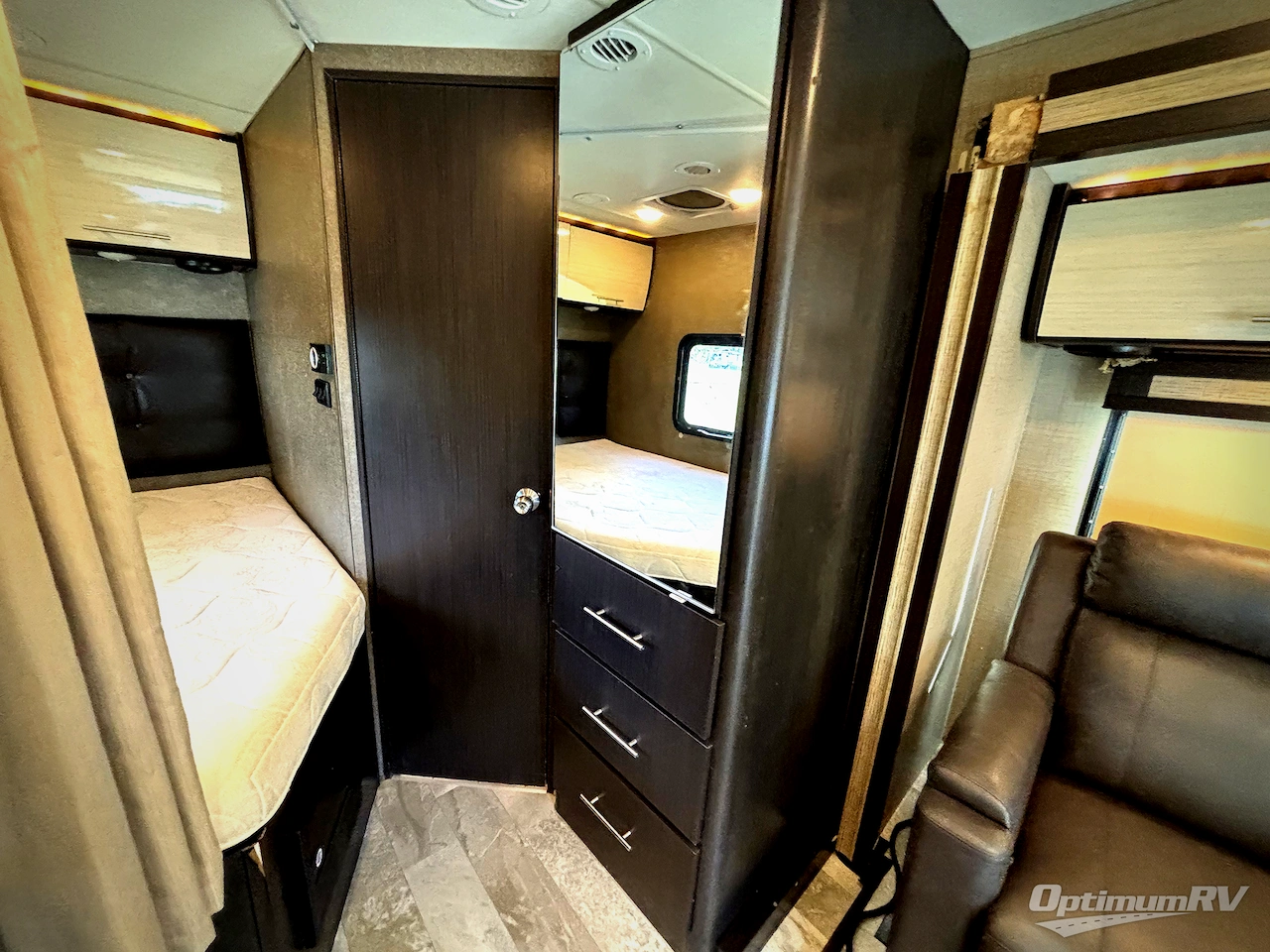 2018 Thor Gemini 23TK Photo 13