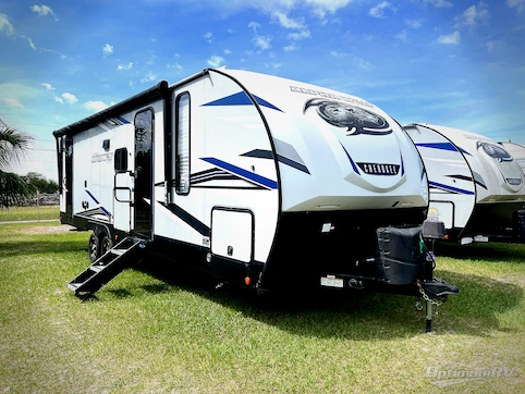 Used 2022 Forest River Cherokee Alpha Wolf 26RB-L Featured Photo