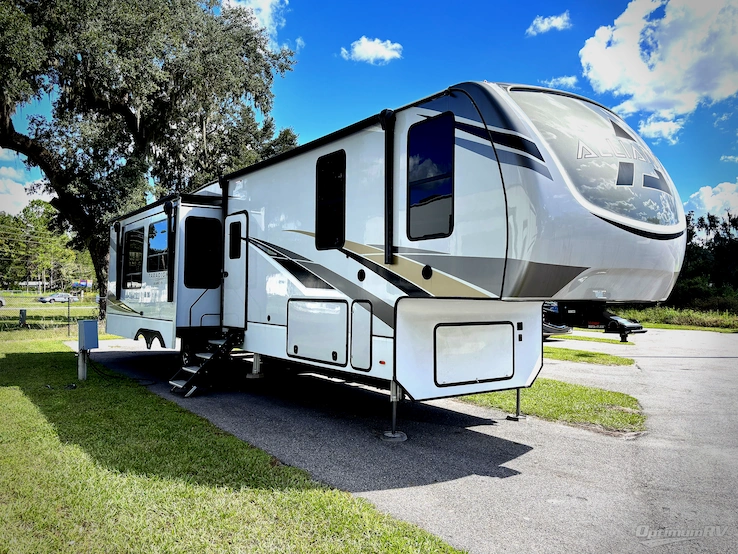 2022 Alliance Paradigm 372RK RV Photo 1