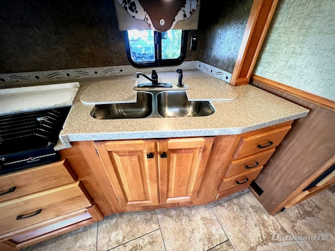 2014 Tiffin Allegro 34 TGA RV Photo 3