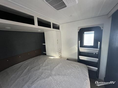 2025 Forest River Surveyor Legend X 29CAMP RV Photo 4