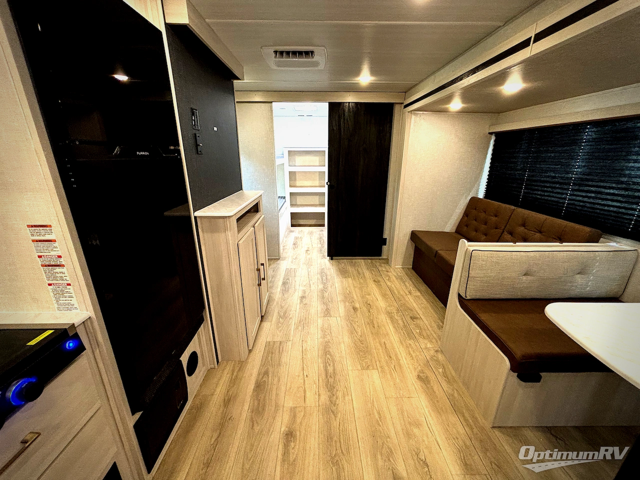 2025 Forest River Surveyor Legend X 29CAMP Photo 4