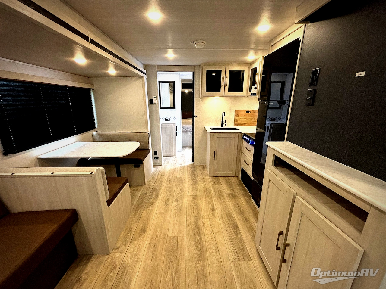 2025 Forest River Surveyor Legend X 29CAMP Photo 5