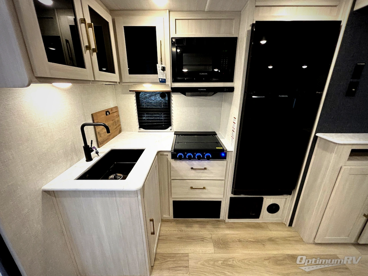 2025 Forest River Surveyor Legend X 29CAMP Photo 6