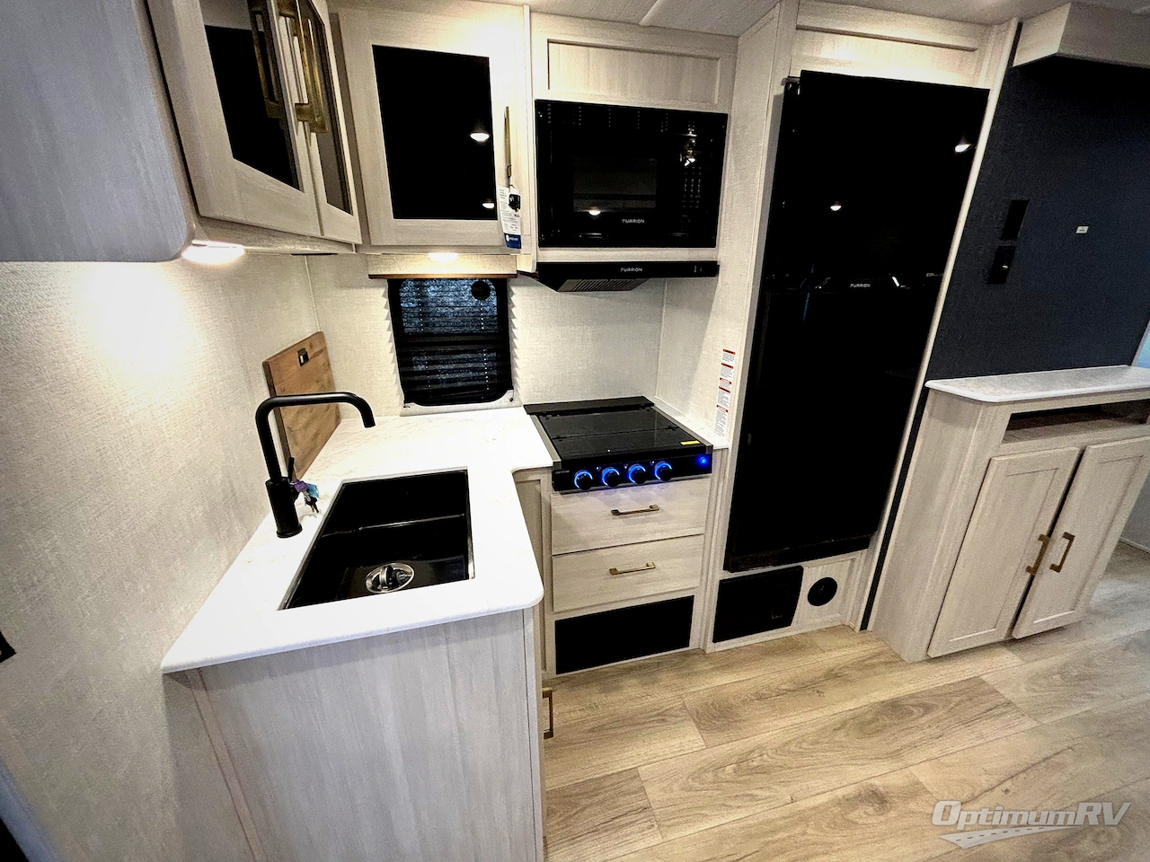 2025 Forest River Surveyor Legend X 29CAMP Photo 11