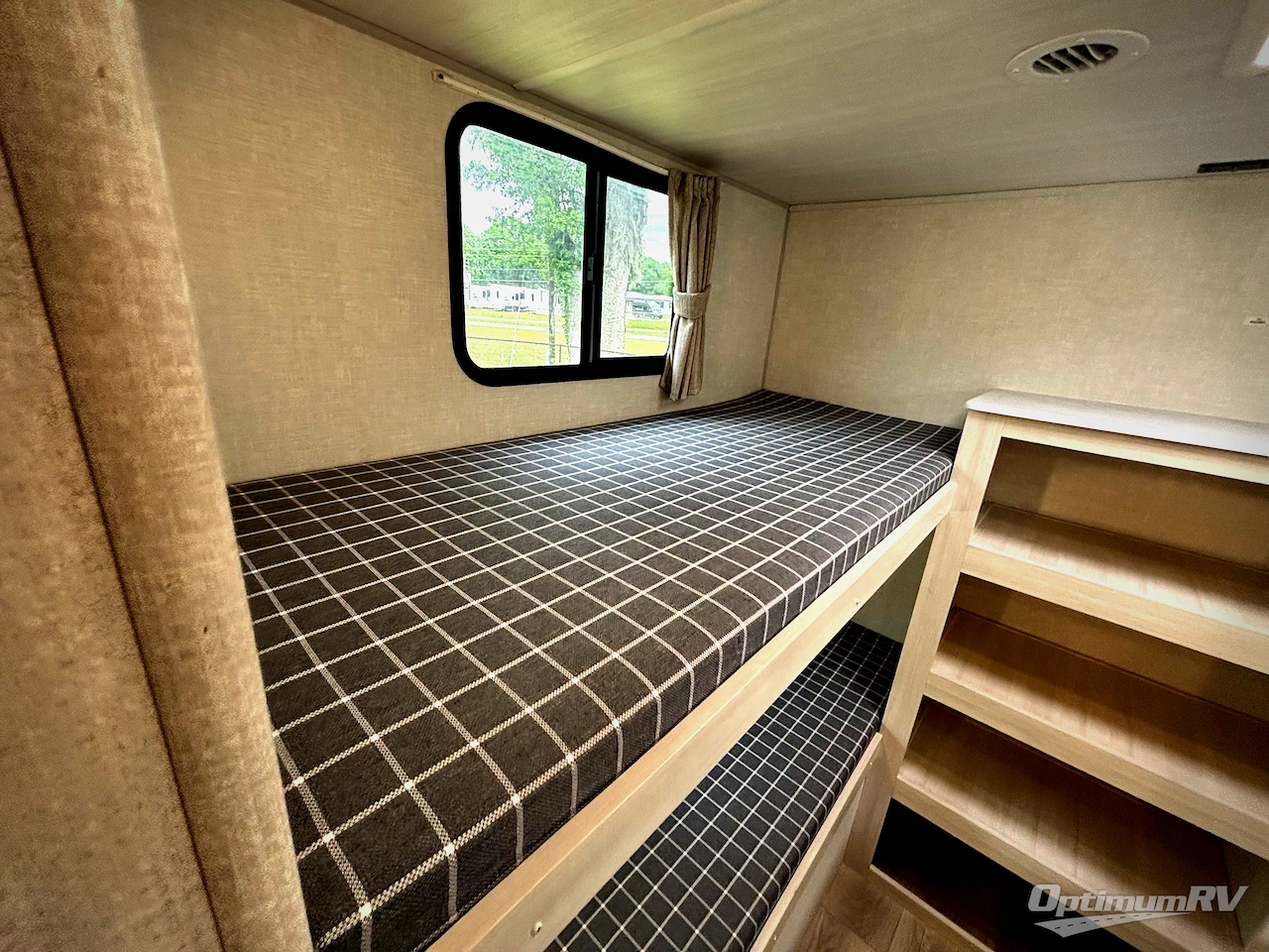 2025 Forest River Surveyor Legend X 29CAMP Photo 20