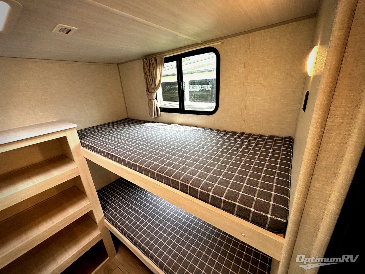 2025 Forest River Surveyor Legend X 29CAMP Photo 23