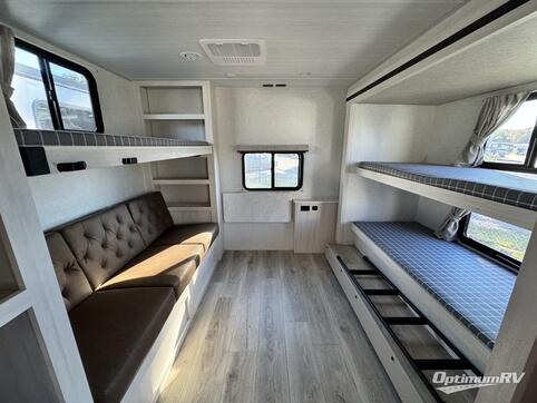 2025 Forest River Surveyor Legend X 32CAMP RV Photo 4