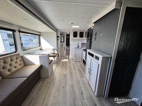 2025 Forest River Surveyor Legend X 32CAMP RV Photo 2