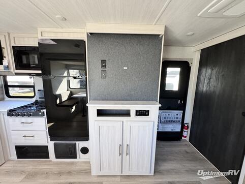 2025 Forest River Surveyor Legend X 32CAMP RV Photo 4