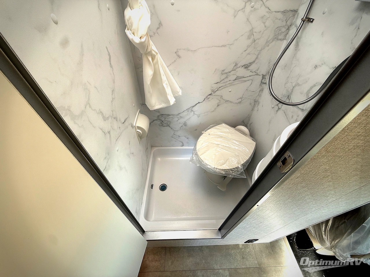 2026 Thor Chateau 19Z Photo 14