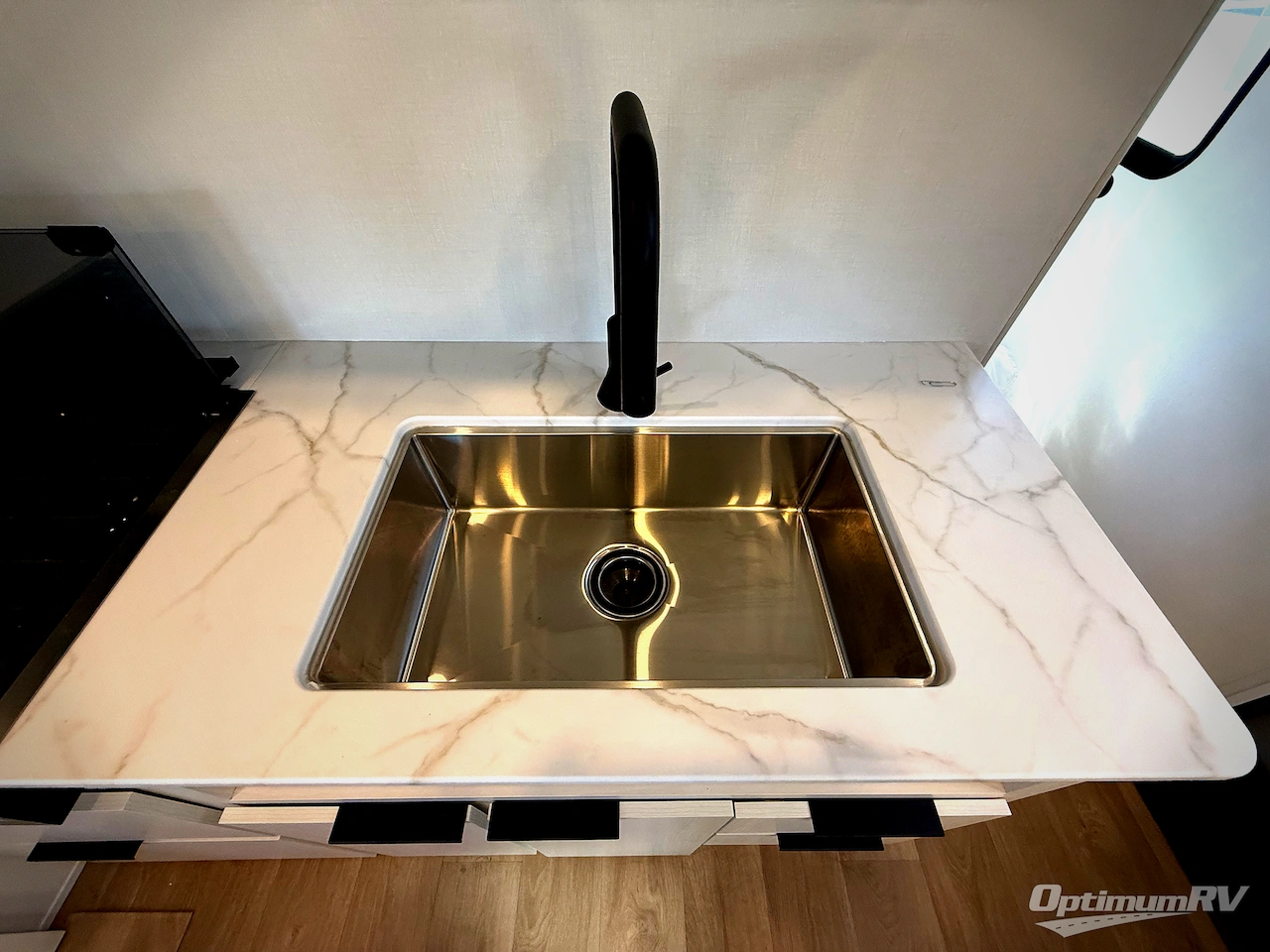 2026 Winnebago Access 25BH Photo 5