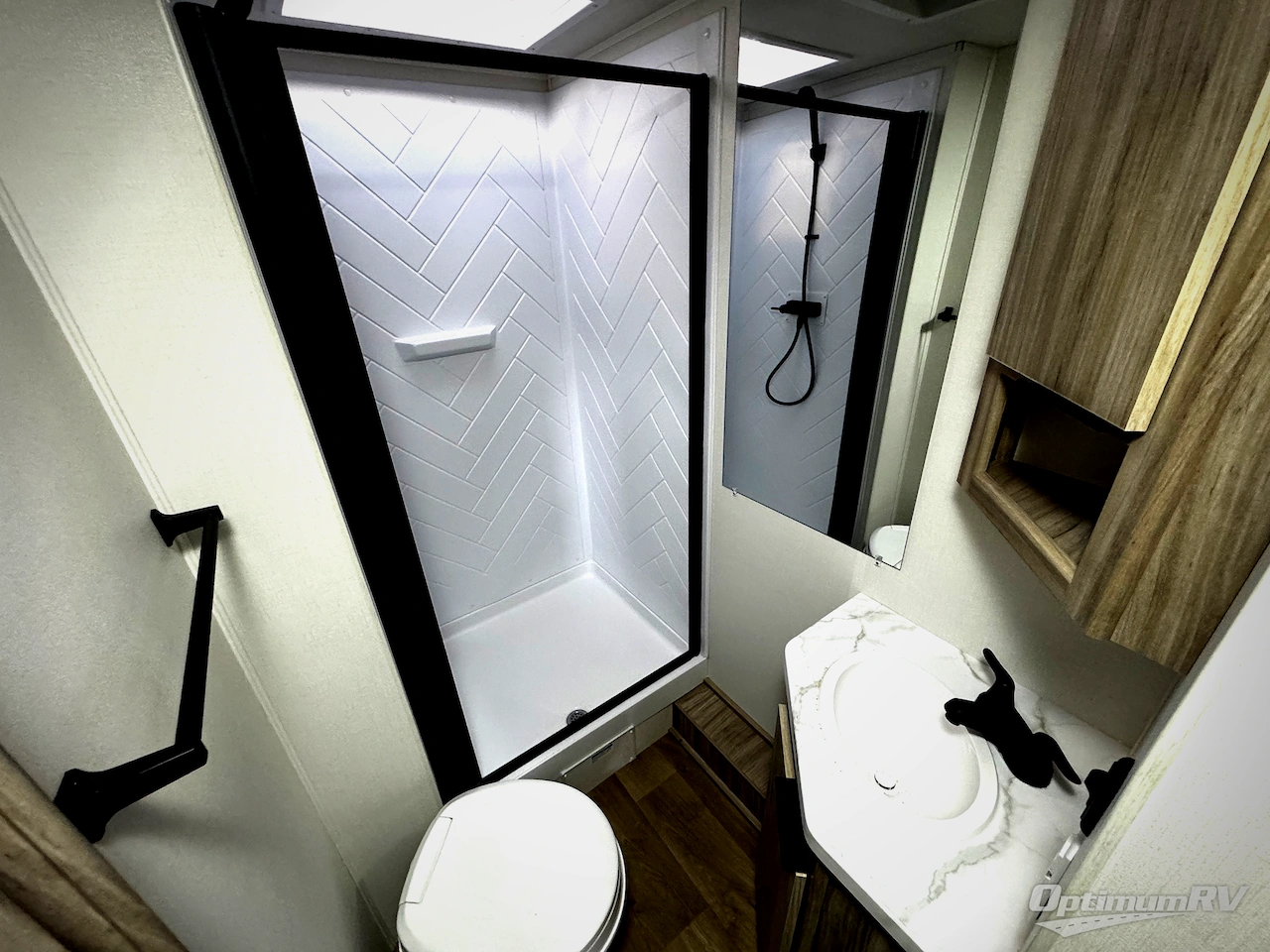 2026 Winnebago Access 18DBH Photo 9